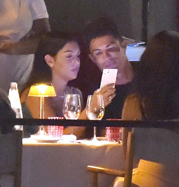 Cristiano Ronaldo and Georgina Rodriguez enjoy romantic dinner with friends in Portofino (photos)