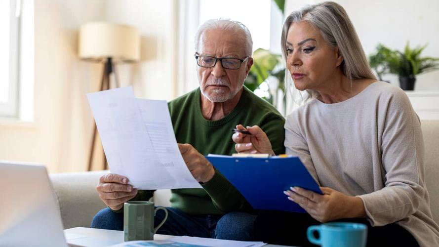 senior-couple-and-financial-documents