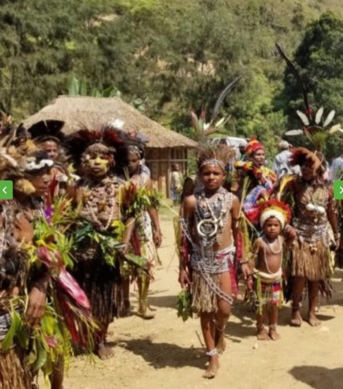 Man from Papua New Guinea Who Attended 2017 UN Conference Without Cloth