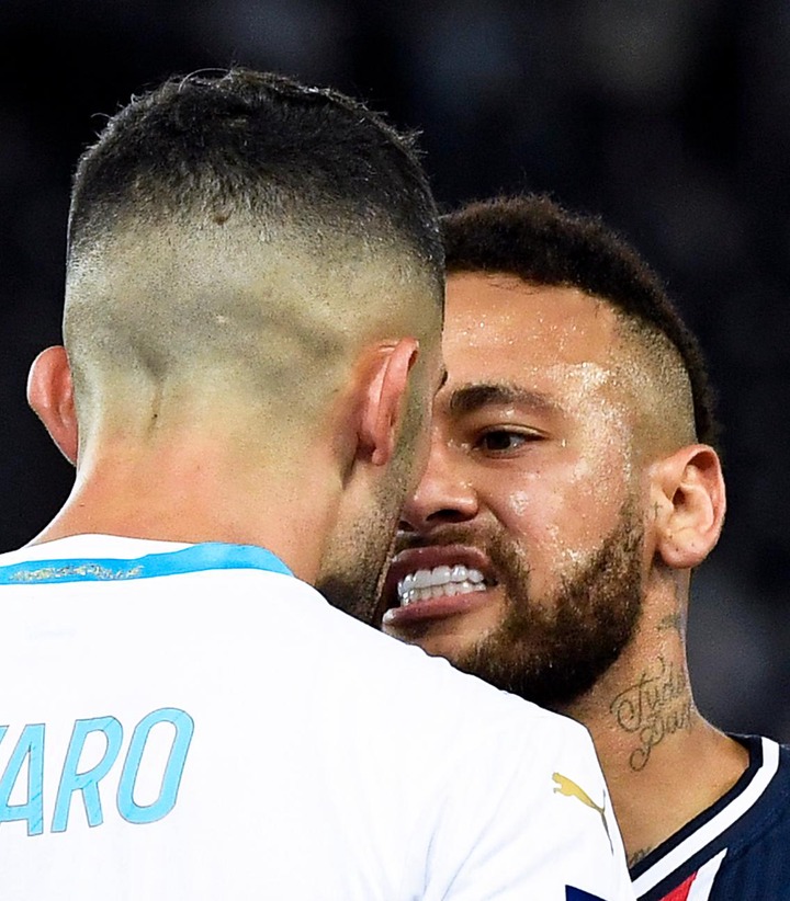 Neymar argues with Marseille's Alvaro Gonzalez