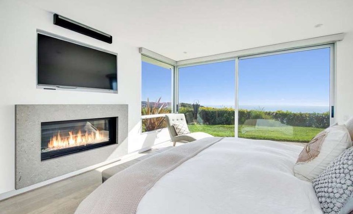 Interior Design of Will and Jada Smith's $3.1 million hillside starter home in Malibu