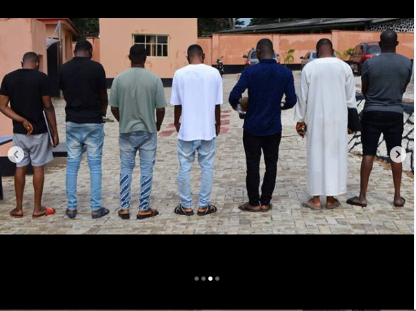 EFCC arrests two pairs of brothers and three others for alleged Internet Fraud In Ibadan (Photos)