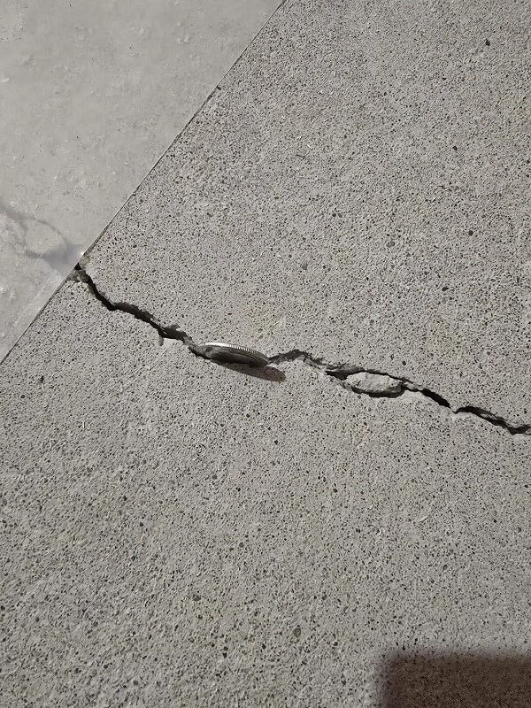 A crack in the floor foundation. 