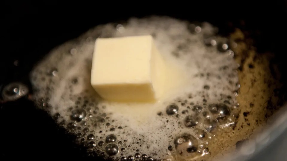 Butter vs. plant oils: which one is healthier?