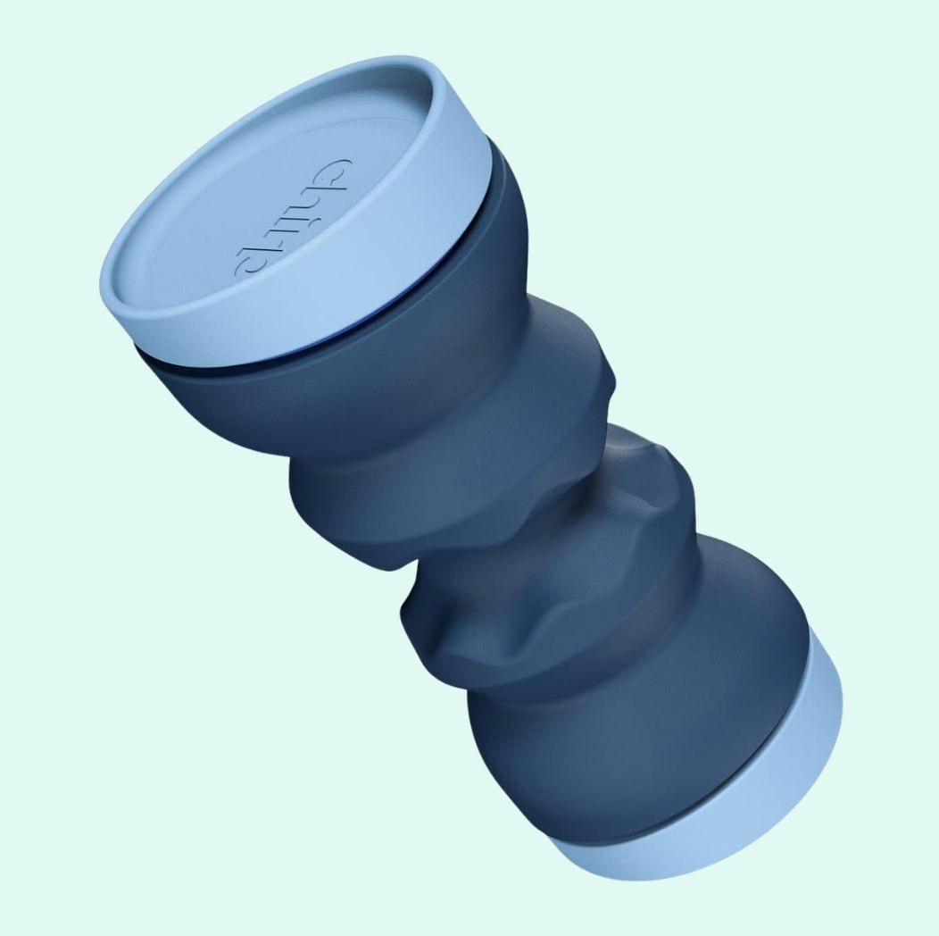 Collapsible travel cup in a modern, compact design with twistable segments for easy storage and transport. Ideal for eco-friendly consumers