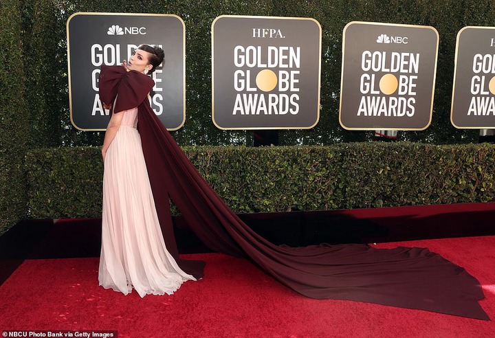 2021 Golden Globes: See all red carpet photos and how some stars dressed up at home