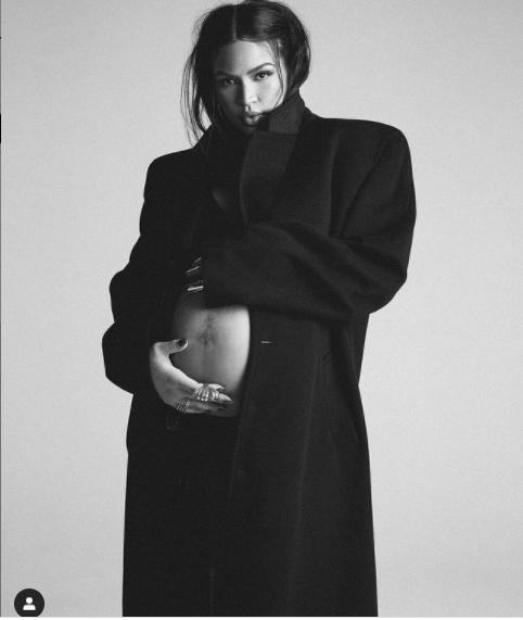 Pregnant Cassie showcases her baby bump in a stunning new photos