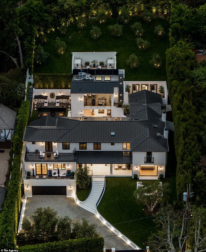 See inside the $13.8Million Mansion Rihanna just bought in Beverly Hills (photos)