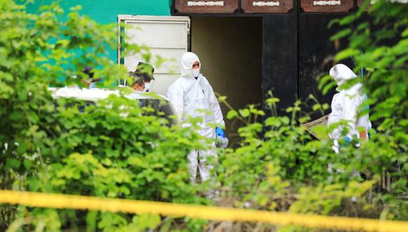Mass graves containing up to 40 bodies found at home of Ex. Police Officer ‘turned gang leader’ in El Salvador (photos)