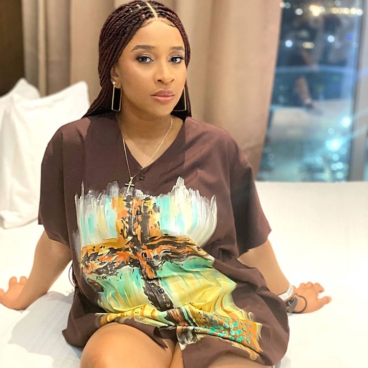  Banky W and Adesua Etomi-Wellington all loved up in new stylish photos?