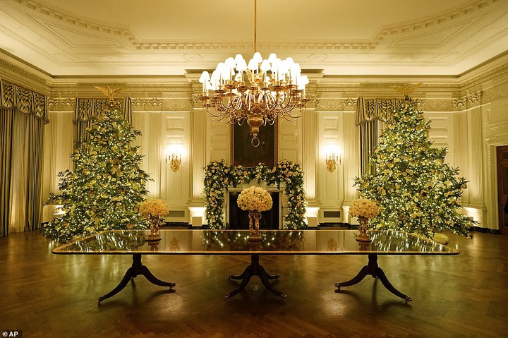 Melania Trump unveils White House Christmas decorations  (Photos/Video)*