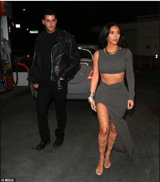 Kim Kardashian parties with billionaire bachelor Jamie Reuben at his birthday bash (photos)