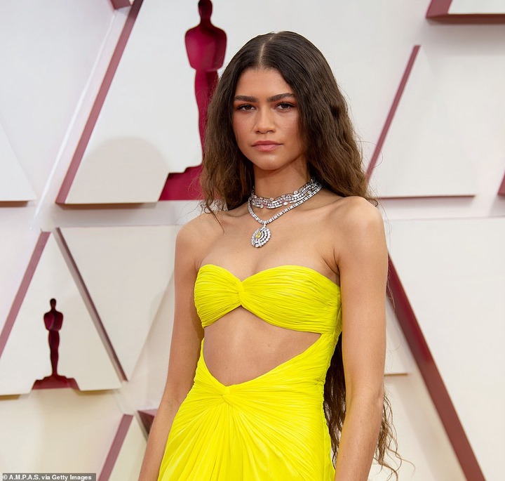 See red carpet photos from the 2021 Oscars