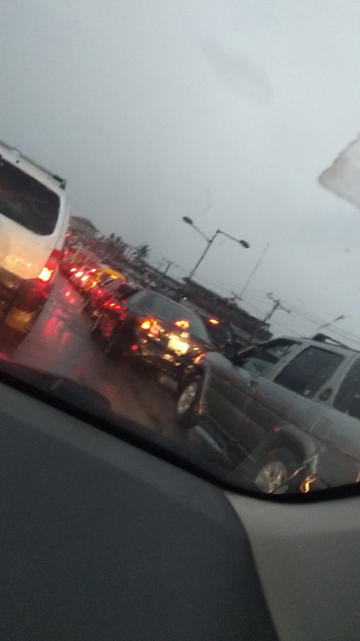 Flash flood takes over Lagos roads after heavy downpour (photos)