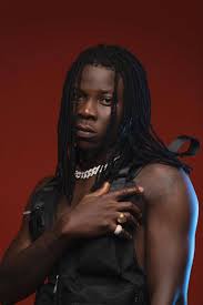 Stonebwoy Receives Plaques From Boomplay