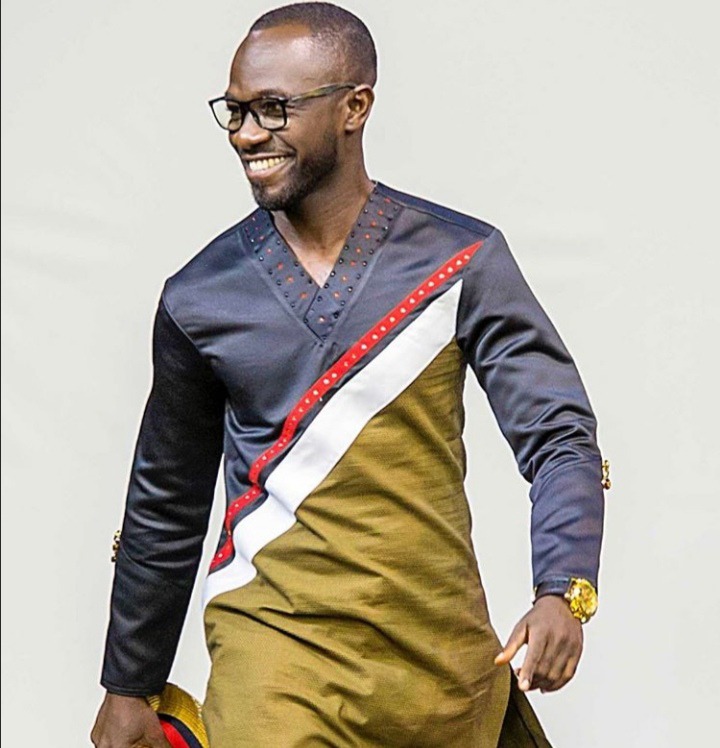 65ba300d60cdd03be1a9fd88ad5fd584?quality=uhq&resize=720 Top 10 Classic Photos of The Legendary Okyeame Kwame