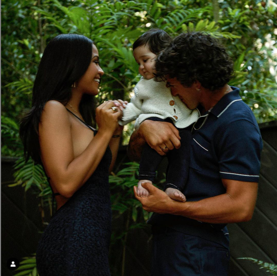 Beautiful family photos of Cassie, her husband, and their daughter