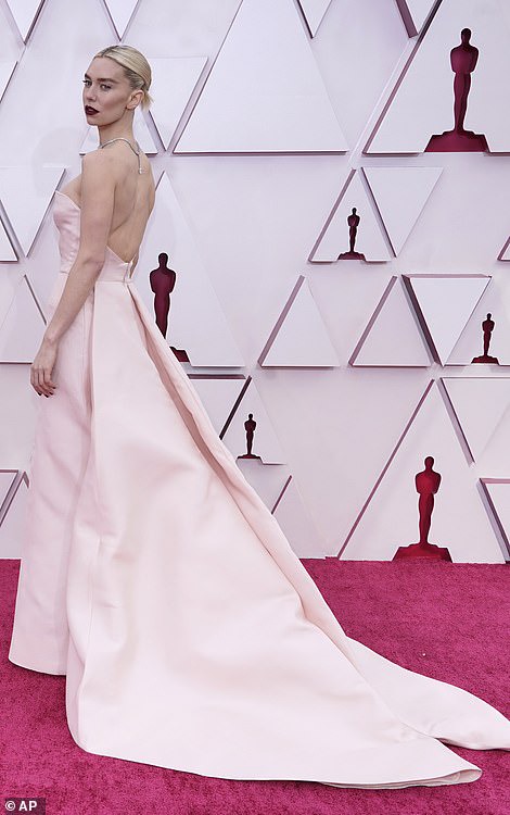 See red carpet photos from the 2021 Oscars