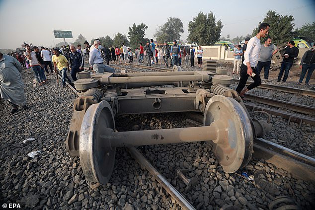 At least 11 people are killed and 100 injured as four passenger train carriages derail in Egypt?(photos)