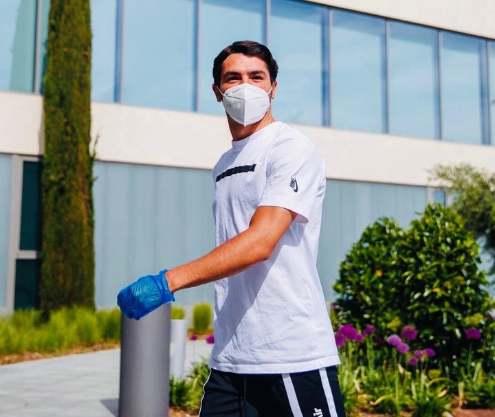 Lionel Messi and Eden Hazard lead the way as Barcelona and Real Madrid stars undergo Coronavirus tests (photos)