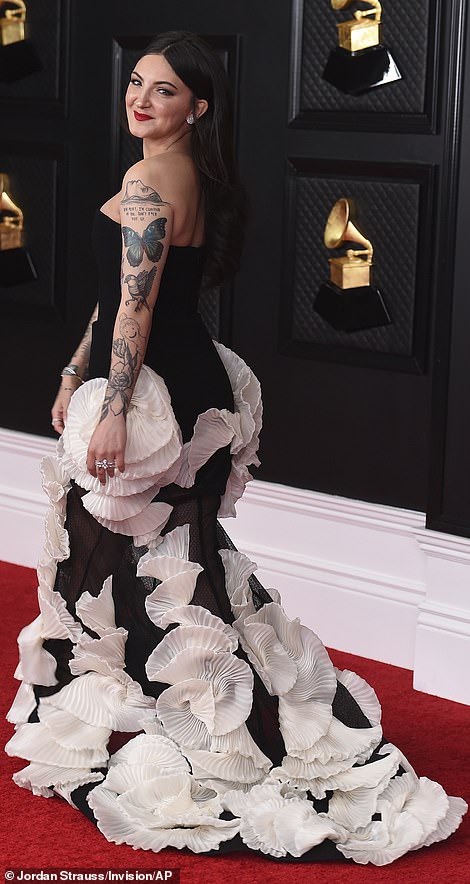 Check out stunning red carpet photos from the 63rd Grammy Awards