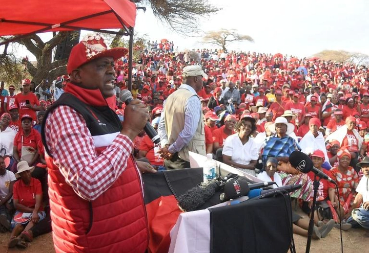 Mokgweetsi Masisi (L), President of Botswana and BDP leader, says no matter the result the rule of law will prevail