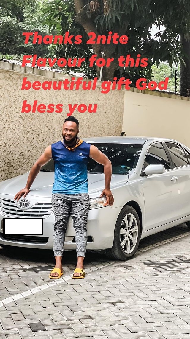 Singer, Flavour surprises his childhood friend with a car (photos)