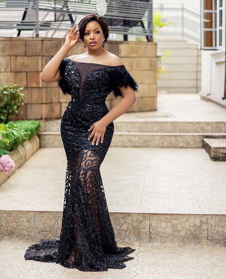 12 Aso Ebi Styles you need to wear to show off your worth and confidence 