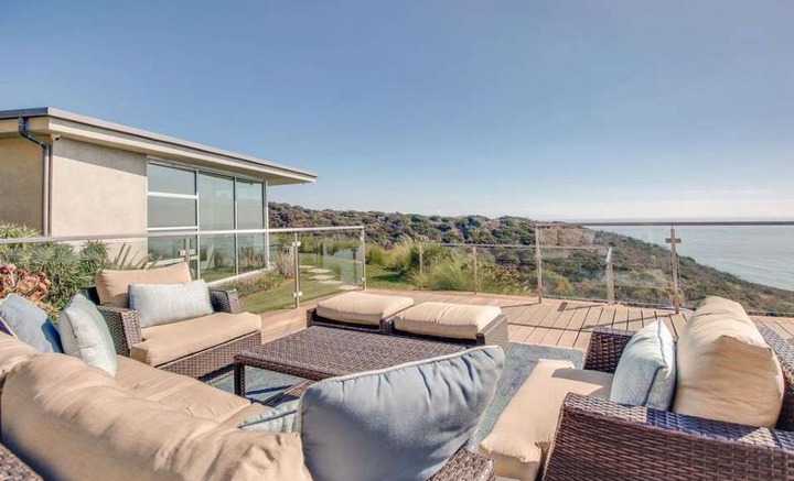 Interior Design of Will and Jada Smith's $3.1 million hillside starter home in Malibu