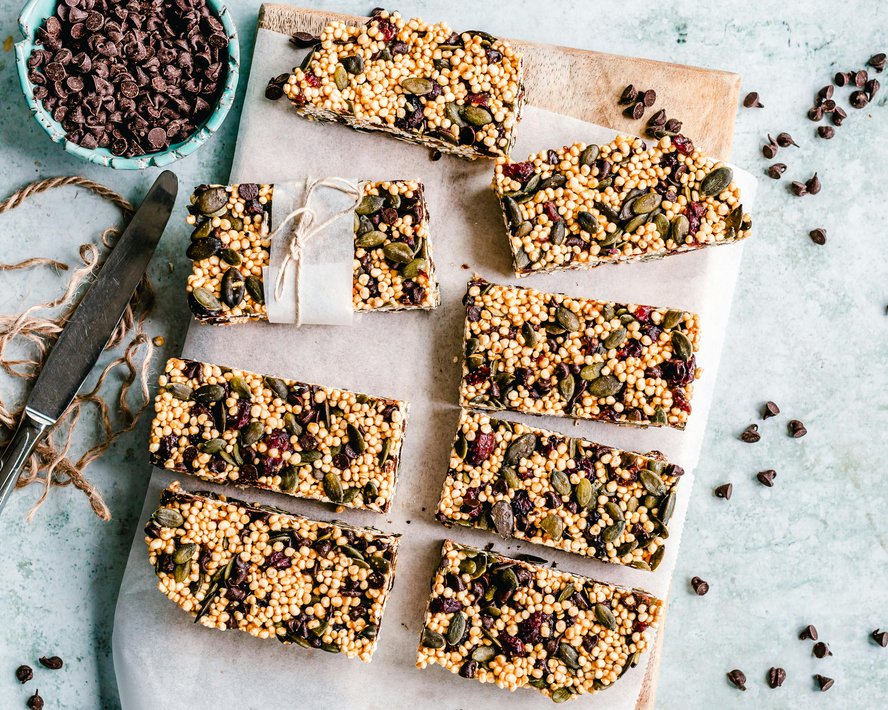 The benefits of pumpkin seeds include their nutrition and versatility. Adding pumpkin seeds to granola bars is a great source of fiber and iron.