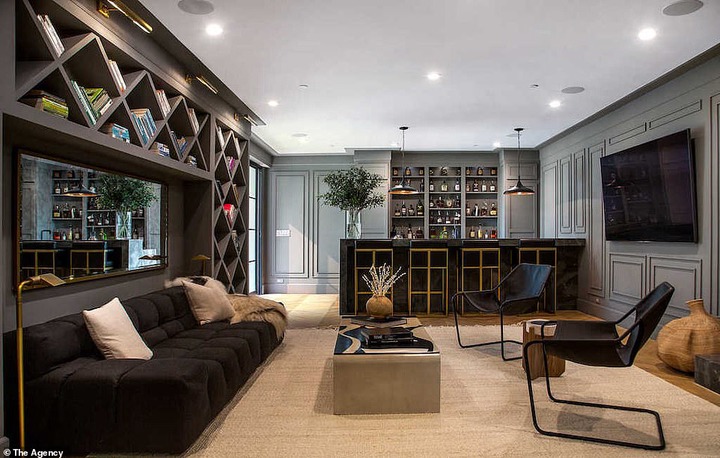 See inside the $13.8Million Mansion Rihanna just bought in Beverly Hills (photos)