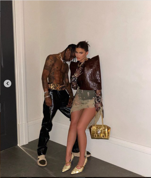  Kylie Jenner and Travis Scott spark rumours they?ve rekindled their romance with new flirty photos