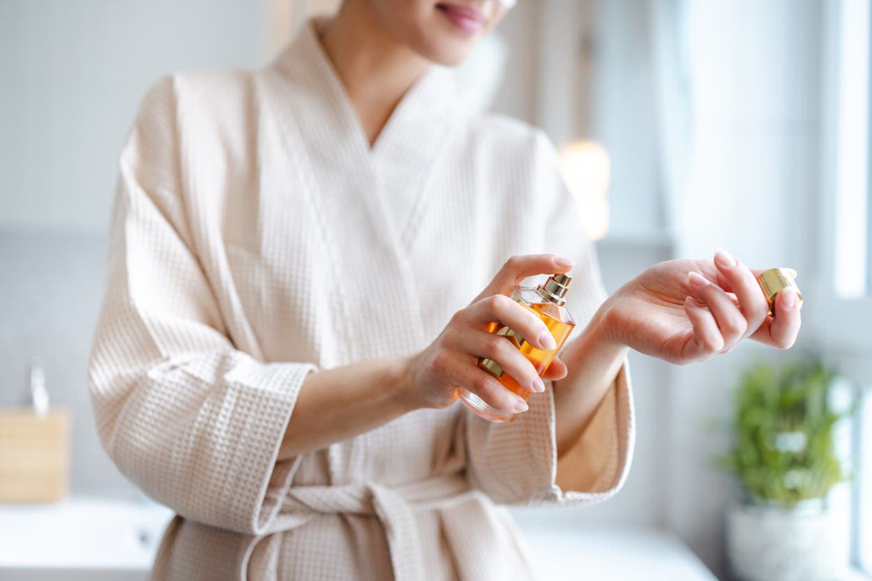 Should we be concerned about the ingredients in our perfumes?
