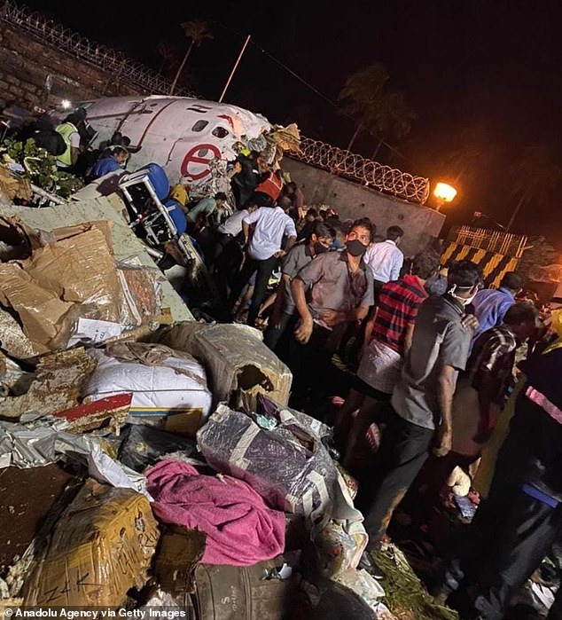 Update: At least 16 dead including both pilots, and 123 injured as Air India flight from Dubai with 191 people onboard crash-lands at Calicut Airport (photos)