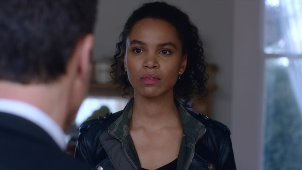 Nesta Cooper as Carly Shannon in ‘Travelers’