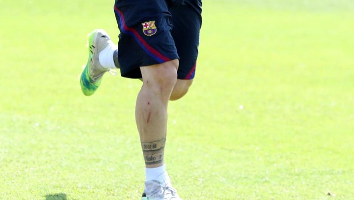 Messi bruised on left leg