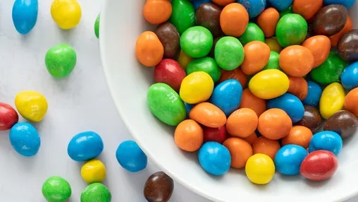 The 6 Best and 5 Worst Candies for Your Health