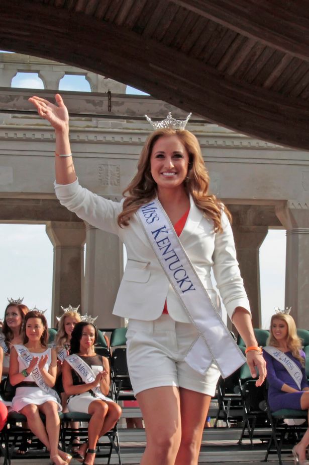 Former Pageant Queen Arrested For Sending Naked Pics To 