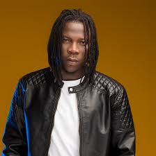 Stonebwoy Receives Plaques From Boomplay