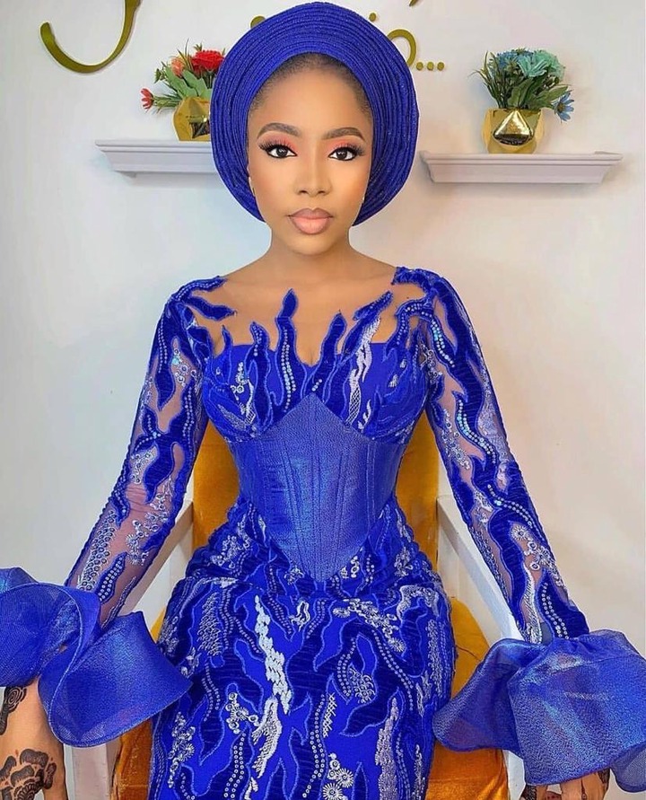 12 Aso Ebi Styles you need to wear to show off your worth and confidence 