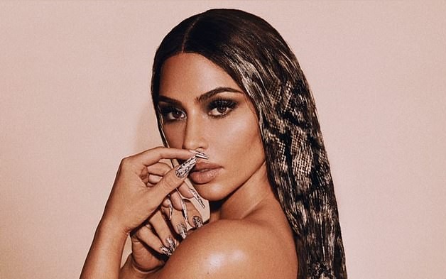 Kim Kardashian snakeskin tresses