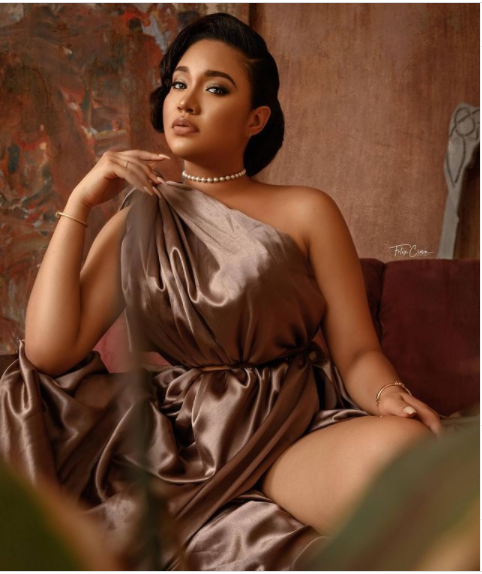 Former Beauty Queen,  Anna Banner releases stunning photos to celebrate her 26th birthday?