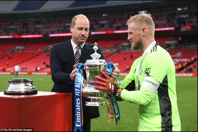 Iheanacho and Ndidi win their first FA Cup with Leicester City after 1 - 0 victory against Chelsea (Photos)