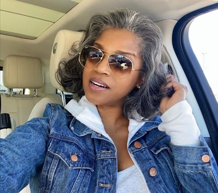 Viral photos of 52-year-old woman who looks incredibly young and beautiful