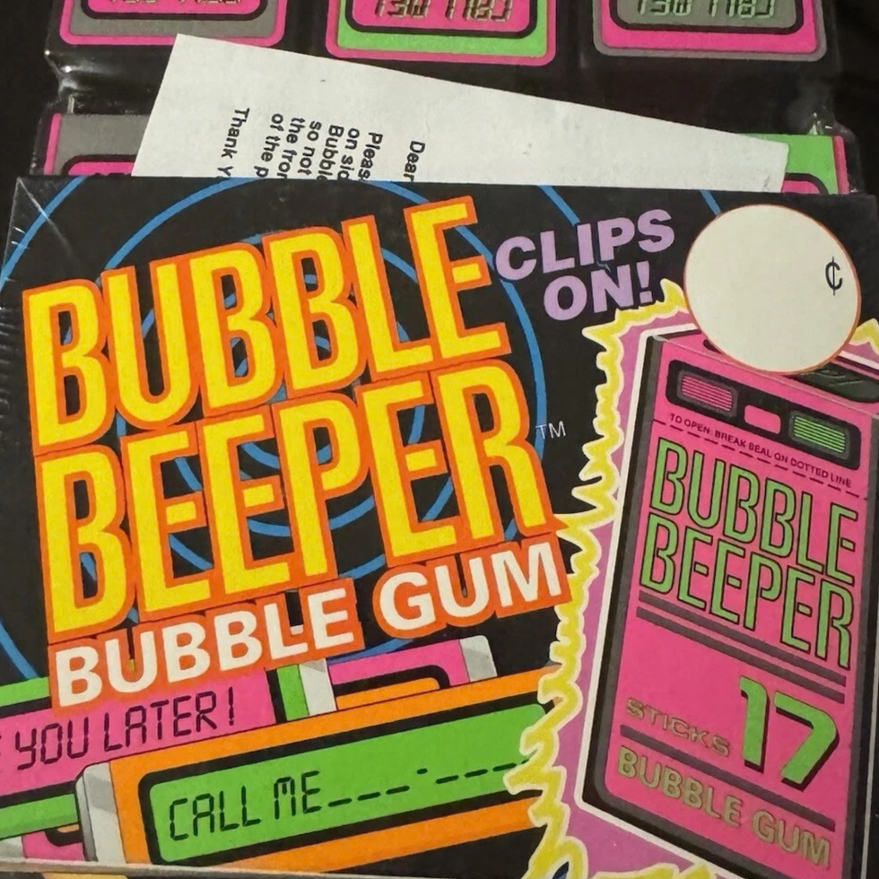 bubble beeper bubble gum packaging