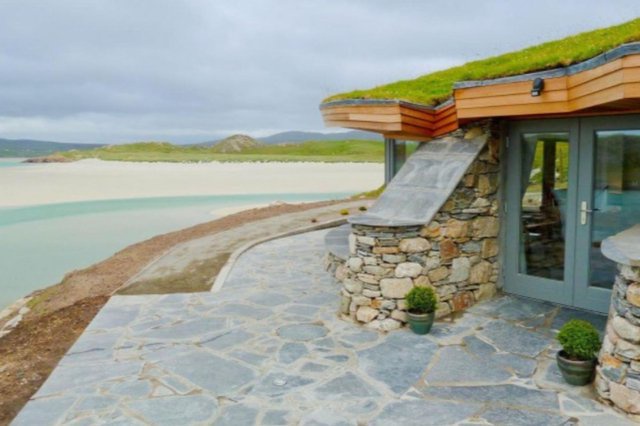 This Quirky Stone Cottage Has An Incredible View Over Pristine White Sands Opera News