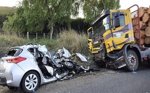 Five persons attending burial feared dead in auto crash