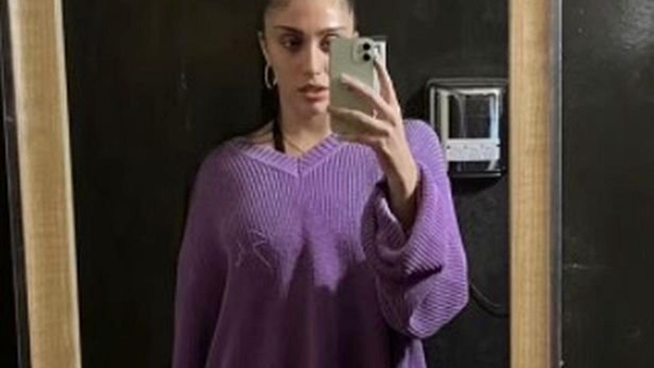 Madonna's daughter Lourdes Leon lays herself bare as she poses for makeup-free selfie