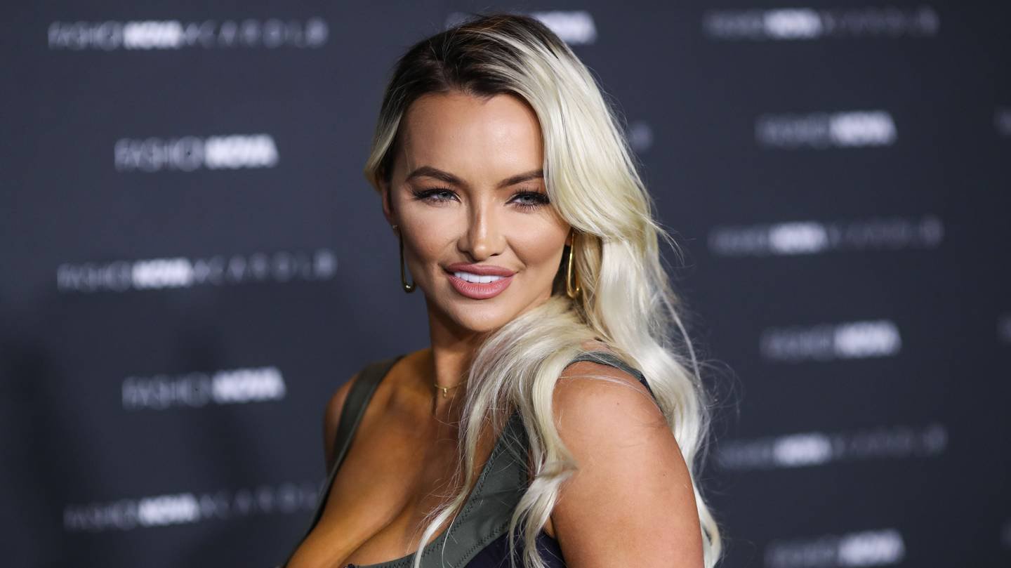 Lindsey pelas real