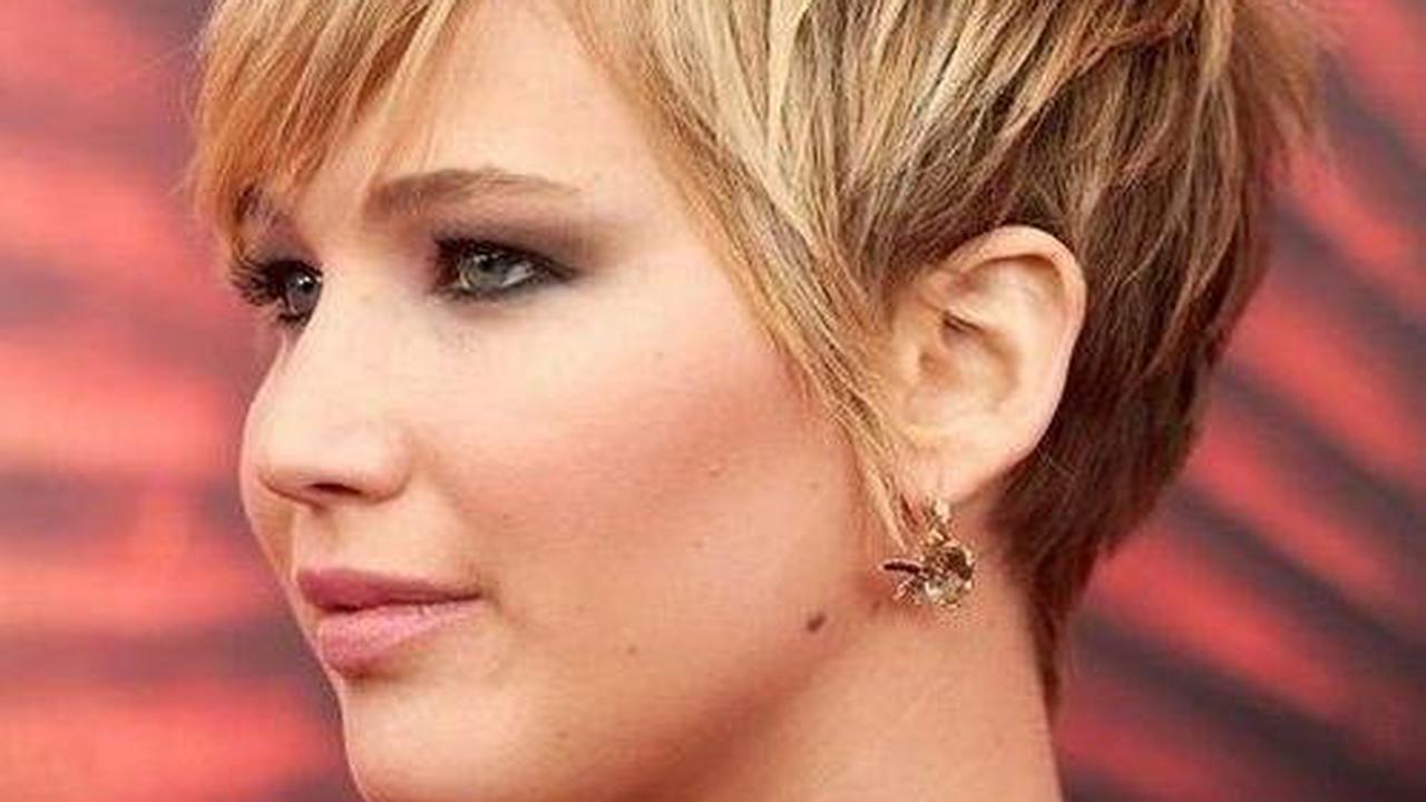 Short hairstyles for ladies with square faces